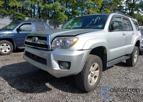 2006 Toyota 4Runner Sr5 V6 z USA, uszkodzony, nr VIN JTEBU14R060082070